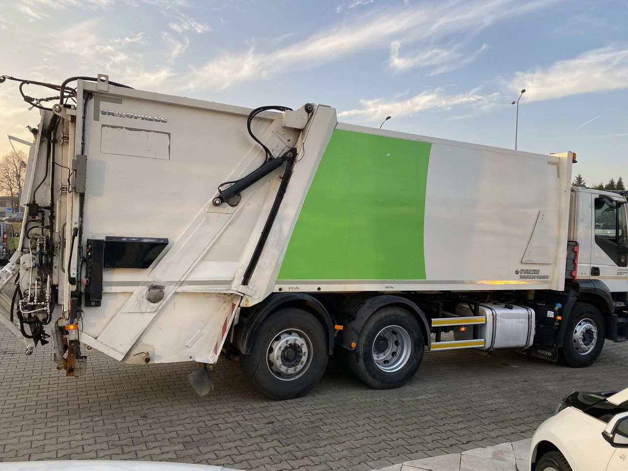 Iveco Stralis 330 EEV / Faun Vario Press 11 27M3 / Service NEW / TOP Iveco Stralis 330 EEV / Faun Vario Press 11 27M3 / Service NEW / TOP - Боклукчийска кола: снимка 3 Iveco Stralis 330 EEV / Faun Vario Press 11 27M3 / Service NEW / TOP Iveco Stralis 330 EEV / Faun Vario Press 11 27M3 / Service NEW / TOP - Боклукчийска кола: снимка 3
