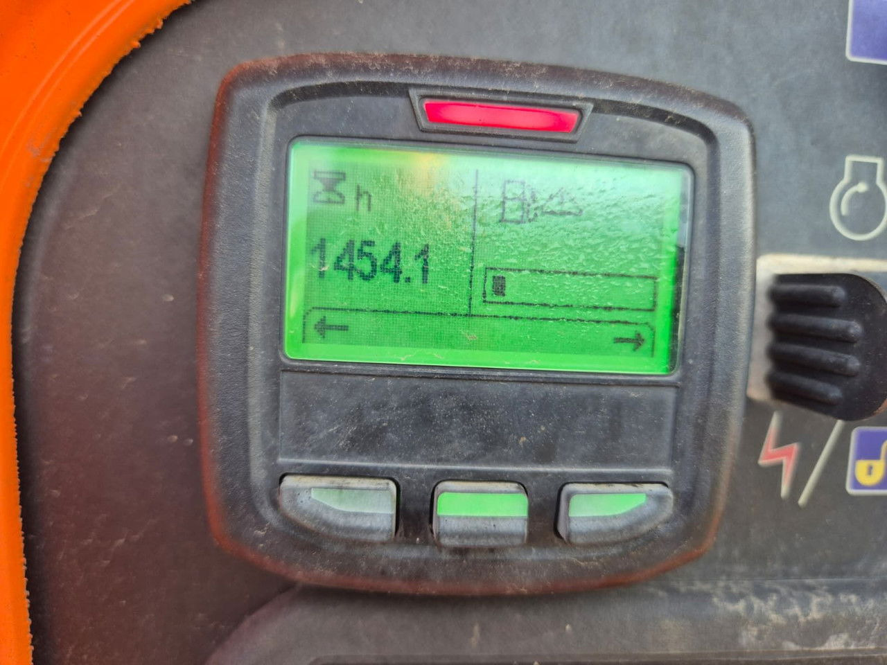 Лизинг на JLG 460SJ 4X4 / 1 Owner / Works Great JLG 460SJ 4X4 / 1 Owner / Works Great: снимка 16 Лизинг на JLG 460SJ 4X4 / 1 Owner / Works Great JLG 460SJ 4X4 / 1 Owner / Works Great: снимка 16