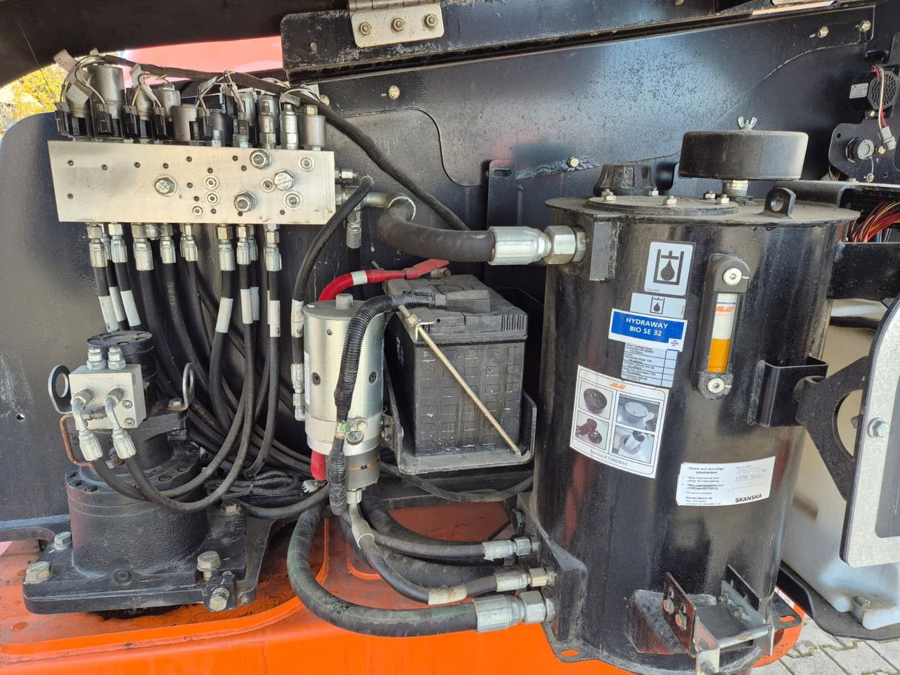 Лизинг на JLG 460SJ 4X4 / 1 Owner / Works Great JLG 460SJ 4X4 / 1 Owner / Works Great: снимка 27 Лизинг на JLG 460SJ 4X4 / 1 Owner / Works Great JLG 460SJ 4X4 / 1 Owner / Works Great: снимка 27