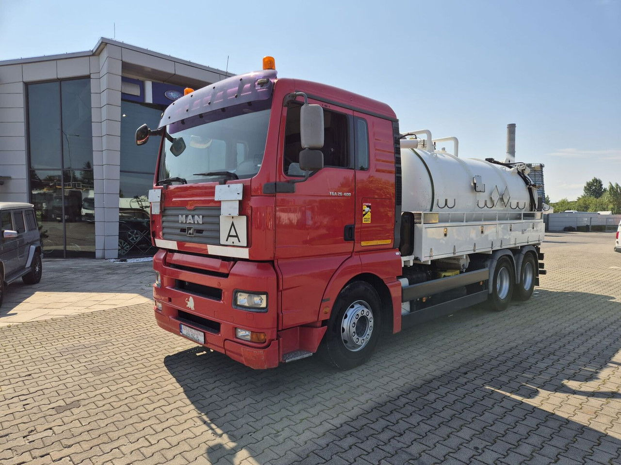 MAN TGA 26.400 ADR / Jurop / 6X4 / capt12m3+1m3 / Technical warra - Каналопочистваща машина: снимка 1 MAN TGA 26.400 ADR / Jurop / 6X4 / capt12m3+1m3 / Technical warra - Каналопочистваща машина: снимка 1