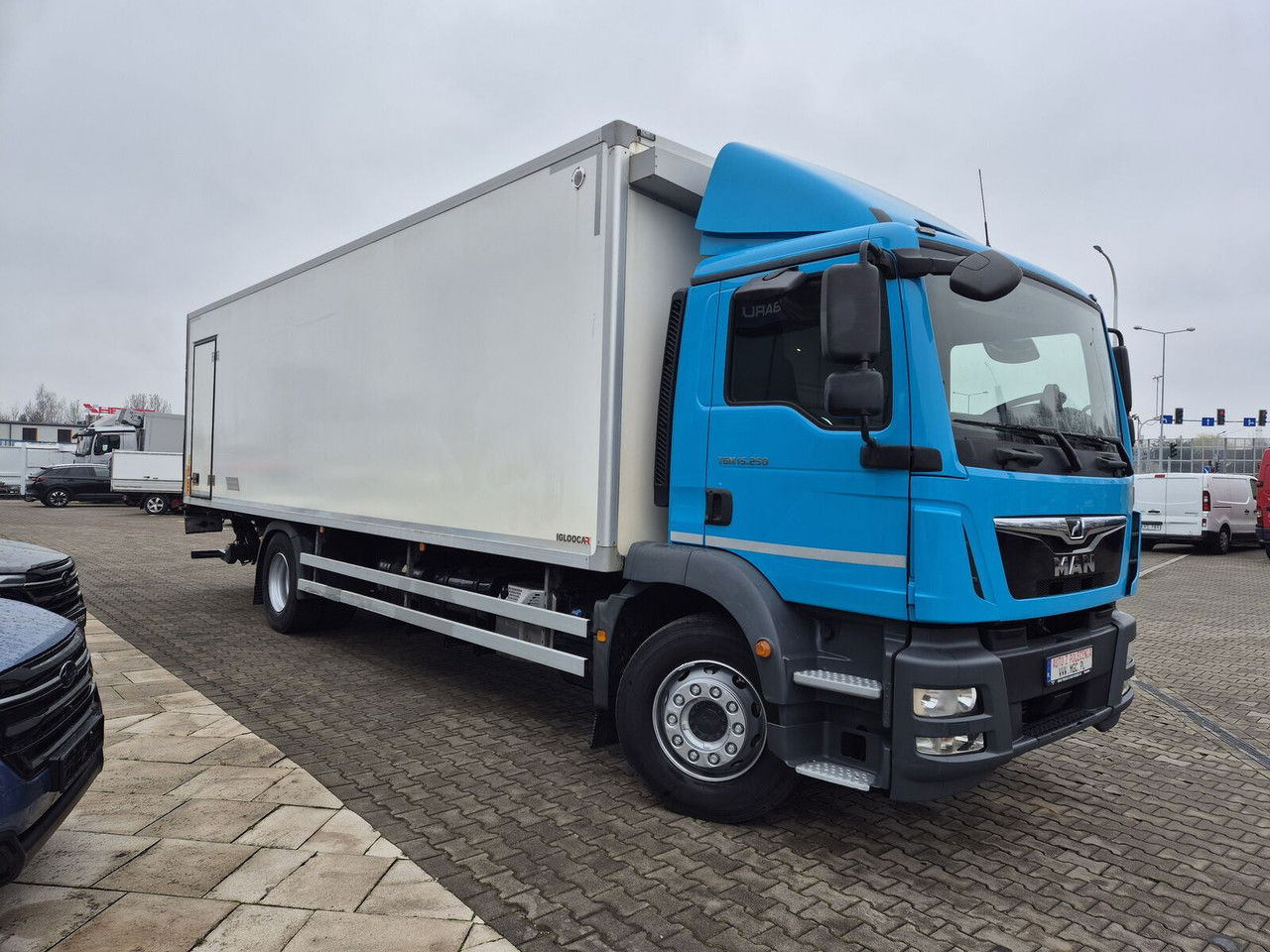 MAN TGM 15.250 Cheapest in the whole EU/ 1 Owner / Serviced AT MAN - Рефрижератор камион: снимка 2 MAN TGM 15.250 Cheapest in the whole EU/ 1 Owner / Serviced AT MAN - Рефрижератор камион: снимка 2