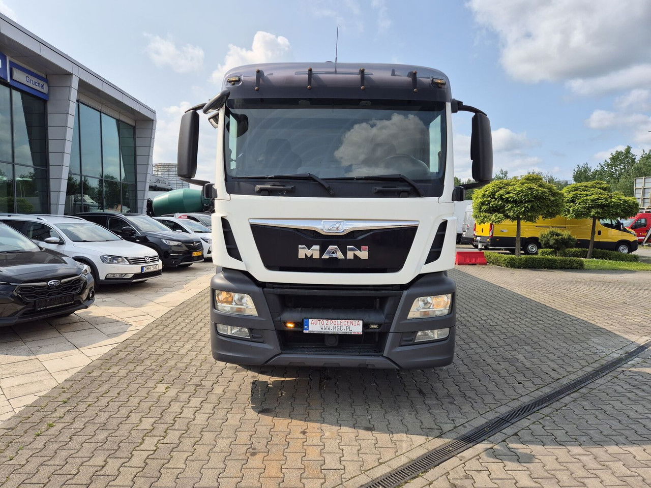MAN TGS 26.400 - Камион фургон: снимка 3 MAN TGS 26.400 - Камион фургон: снимка 3