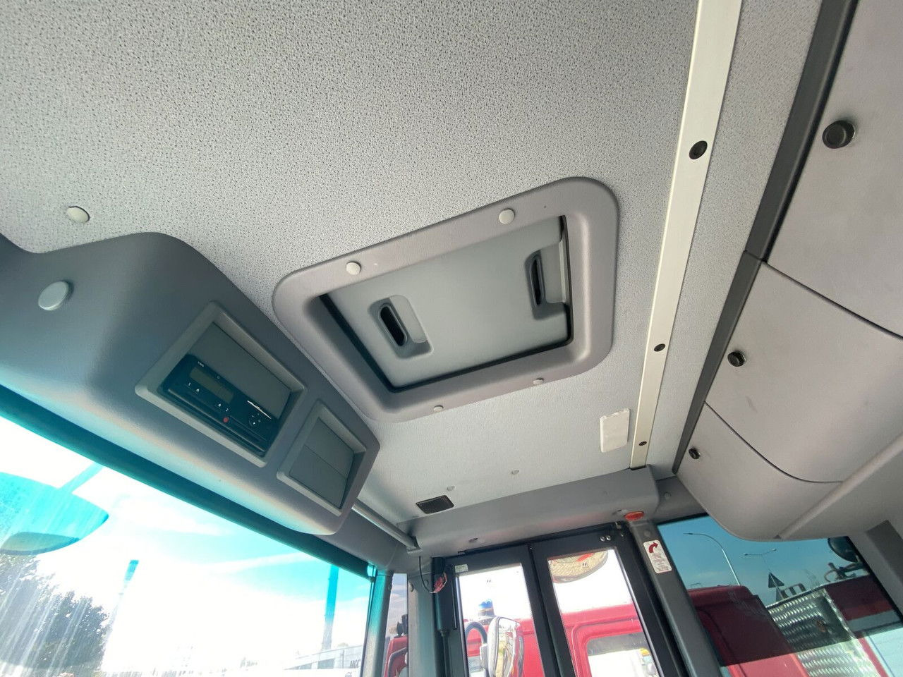 Шаси кабина MERCEDES-BENZ Mercedes-Benz Eqonic 2628 - 1 Owner - Euro6 - LOW KM: снимка 25