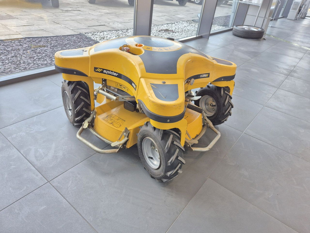MINI Mini Spider II / 4X4 / NEW Service / Works Great - Косачка за трева: снимка 1 MINI Mini Spider II / 4X4 / NEW Service / Works Great - Косачка за трева: снимка 1