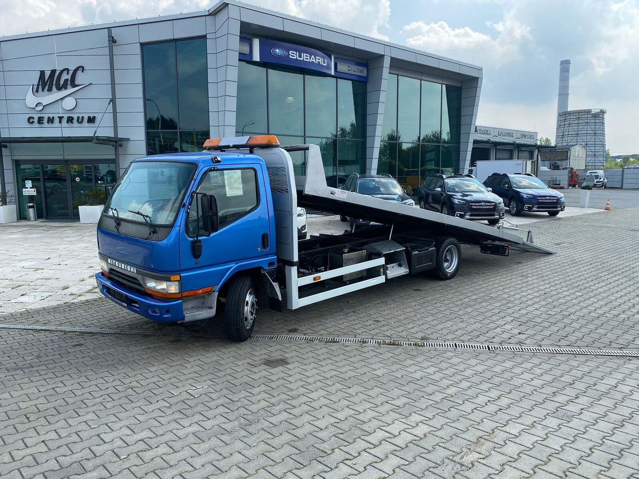 Mitsubishi Canter 3,0 D Mobile Platform / Hydraulic / Cars AND Machinery - Камион пътна помощ: снимка 3 Mitsubishi Canter 3,0 D Mobile Platform / Hydraulic / Cars AND Machinery - Камион пътна помощ: снимка 3
