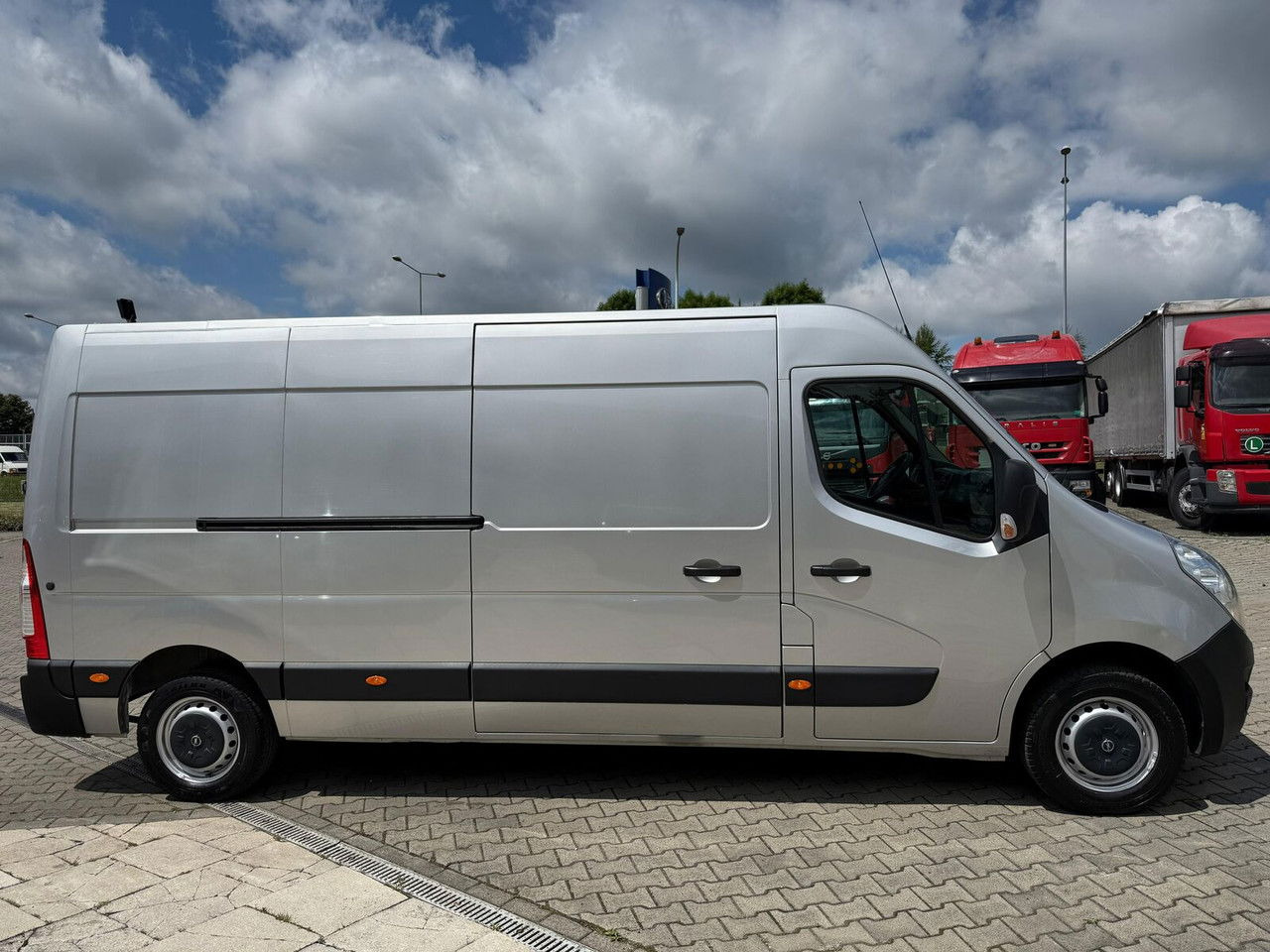 Opel Movano Accident-free / 1 owner/ Full Fv 23/ After replacing t - Товарен бус: снимка 5 Opel Movano Accident-free / 1 owner/ Full Fv 23/ After replacing t - Товарен бус: снимка 5