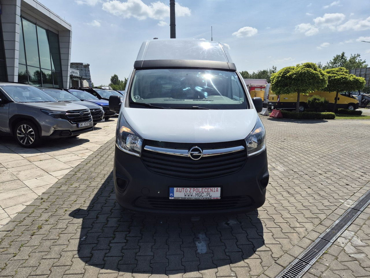 Opel Vivaro 2900 / 125KM / L2H2 Maxi / Mobile Service / 1 Owner - Малък ван: снимка 4 Opel Vivaro 2900 / 125KM / L2H2 Maxi / Mobile Service / 1 Owner - Малък ван: снимка 4