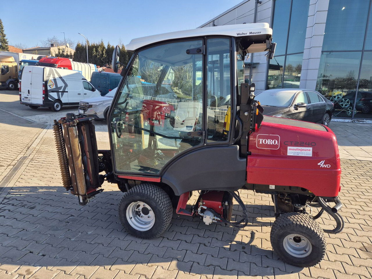 Toro CT2240 / 4WD / Like NEW / Only 1681MTH - Косачка за трева: снимка 1 Toro CT2240 / 4WD / Like NEW / Only 1681MTH - Косачка за трева: снимка 1