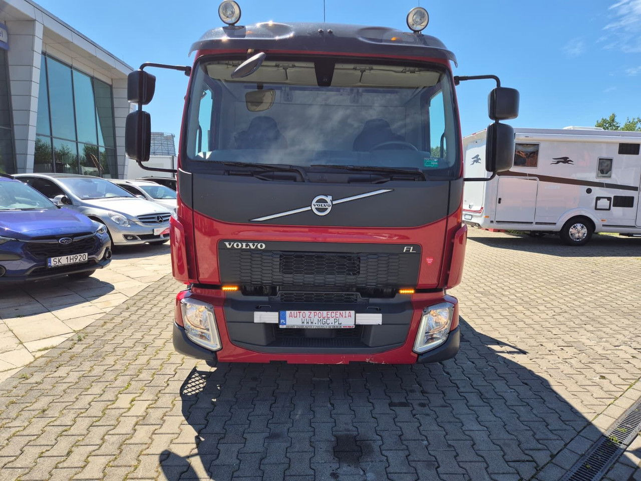 Volvo FL 210 1 Owner / LOW KM / Fassi - Бордови камион, Камион с кран: снимка 3 Volvo FL 210 1 Owner / LOW KM / Fassi - Бордови камион, Камион с кран: снимка 3