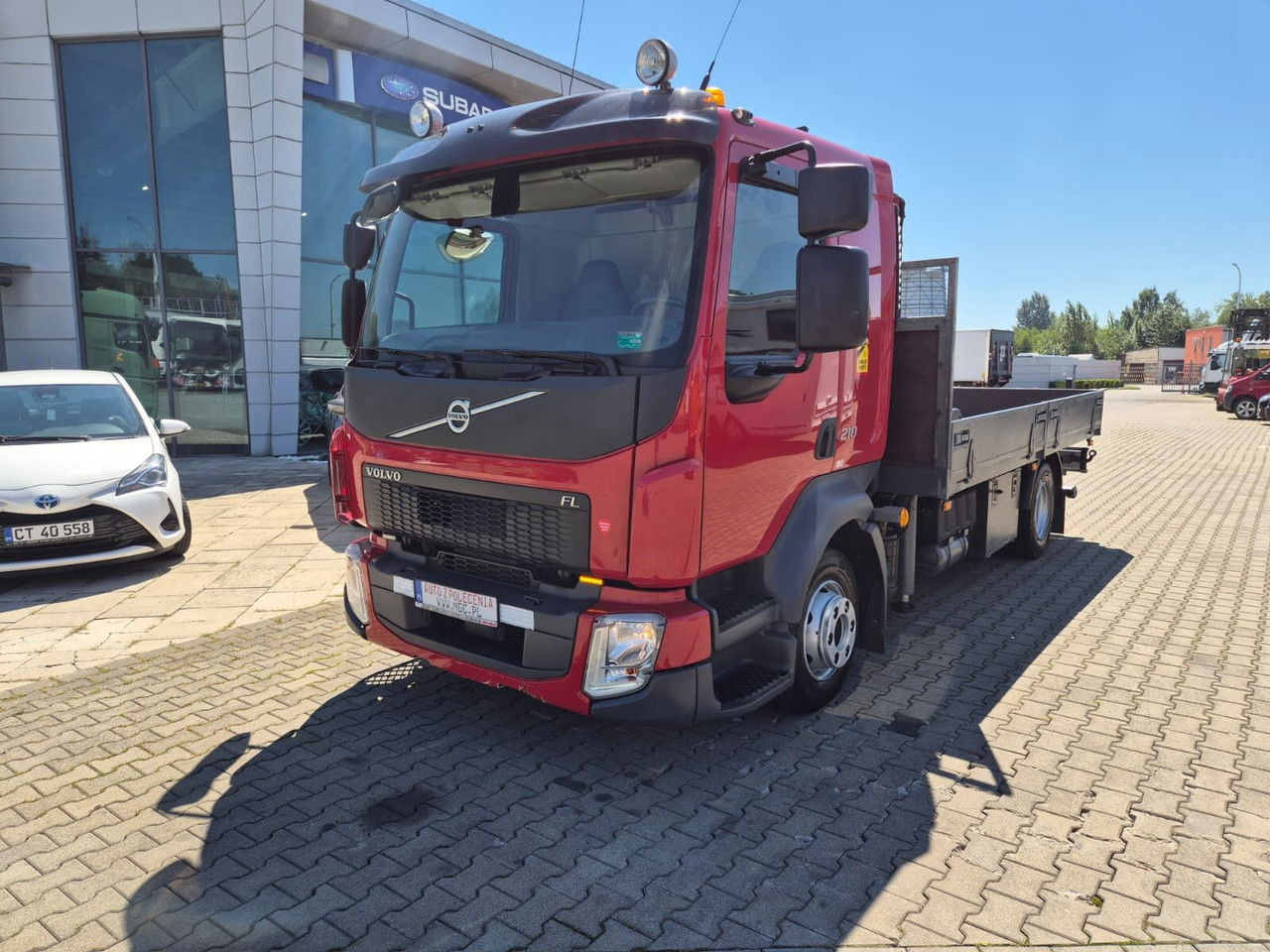 Volvo FL 210 1 Owner / LOW KM / Fassi - Бордови камион, Камион с кран: снимка 2 Volvo FL 210 1 Owner / LOW KM / Fassi - Бордови камион, Камион с кран: снимка 2