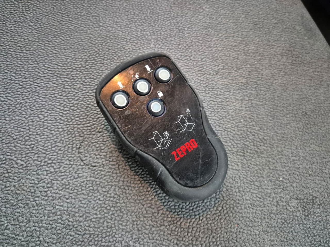 Рефрижератор камион Volvo FL 240 Mitsubishi / 1 Owner / Serviced: снимка 24 Рефрижератор камион Volvo FL 240 Mitsubishi / 1 Owner / Serviced: снимка 24