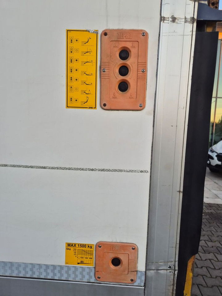 Рефрижератор камион Volvo FL 240 Mitsubishi / 1 Owner / Serviced: снимка 18 Рефрижератор камион Volvo FL 240 Mitsubishi / 1 Owner / Serviced: снимка 18