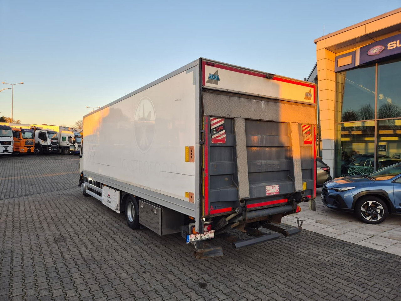 Рефрижератор камион Volvo FL 240 Mitsubishi / 1 Owner / Serviced: снимка 10 Рефрижератор камион Volvo FL 240 Mitsubishi / 1 Owner / Serviced: снимка 10