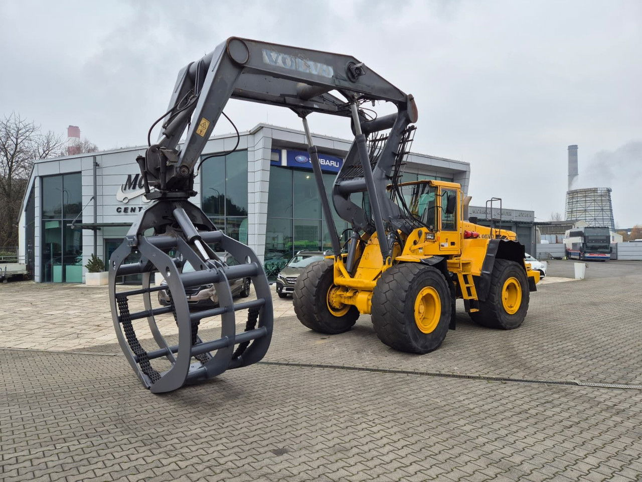 Volvo L180 E - Колесен товарач: снимка 1 Volvo L180 E - Колесен товарач: снимка 1