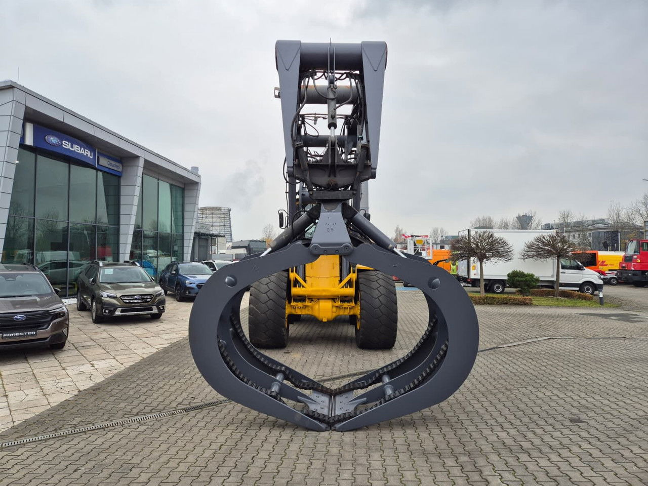 Volvo L180 E - Колесен товарач: снимка 4 Volvo L180 E - Колесен товарач: снимка 4