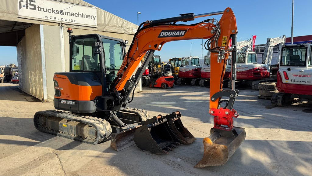 Doosan DX50Z-7 - Powertilt - 2022 Year - 330 Working Hours - Мини багер: снимка 5 Doosan DX50Z-7 - Powertilt - 2022 Year - 330 Working Hours - Мини багер: снимка 5
