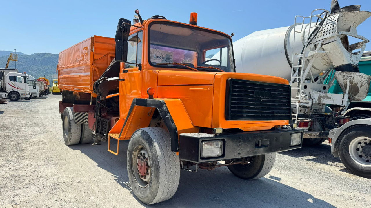 Iveco 160-23 4x4 tipper - crane 9m - Самосвал камион: снимка 2 Iveco 160-23 4x4 tipper - crane 9m - Самосвал камион: снимка 2