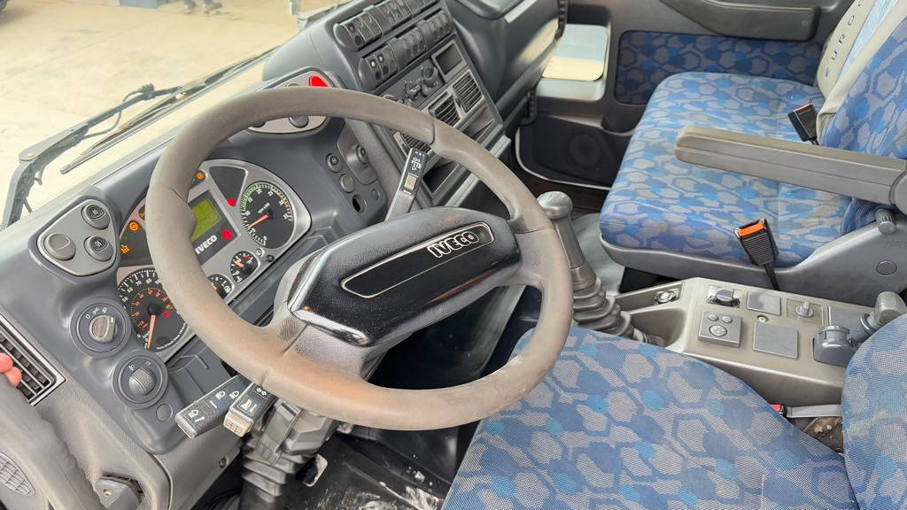 Лизинг на Iveco Eurocargo ML180 E28 4x2 Epsilon 110 - absetz tipper  Iveco Eurocargo ML180 E28 4x2 Epsilon 110 - absetz tipper: снимка 29