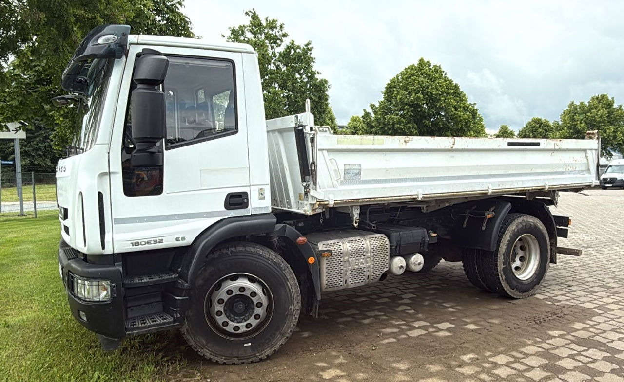 Iveco ML 180E32 K 4x2 meiller tipper - original km - Самосвал камион: снимка 2 Iveco ML 180E32 K 4x2 meiller tipper - original km - Самосвал камион: снимка 2