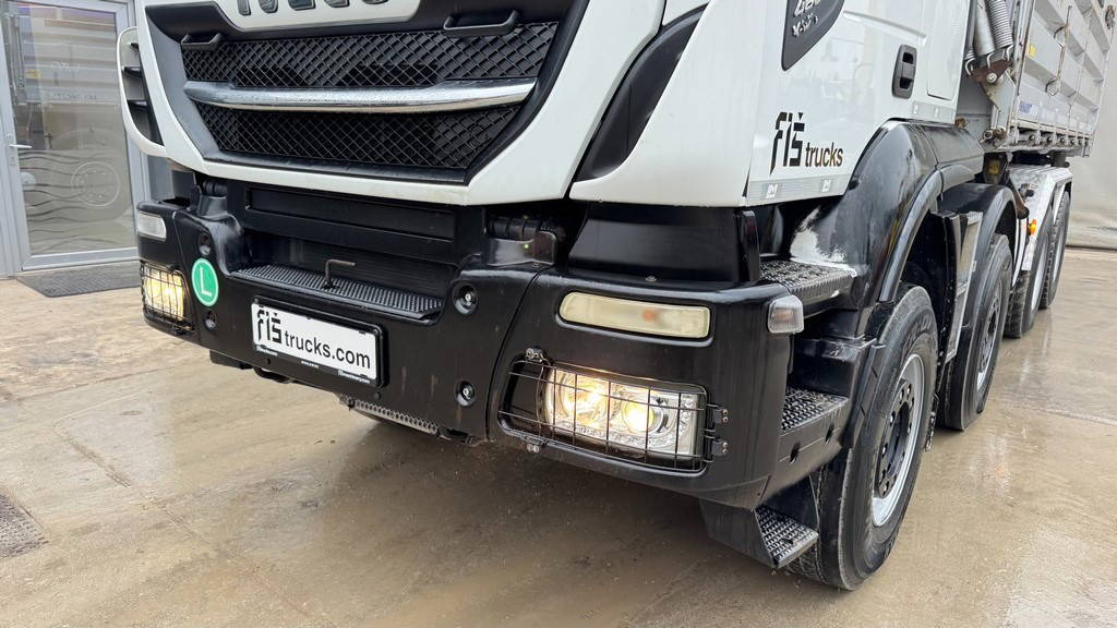 Iveco Trakker 460 8x4 meiller tipper - euro 6 - Самосвал камион: снимка 2 Iveco Trakker 460 8x4 meiller tipper - euro 6 - Самосвал камион: снимка 2