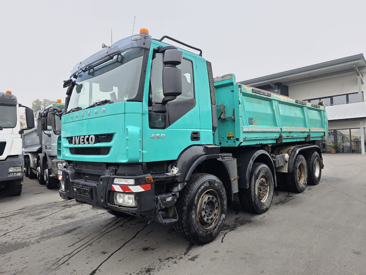 Iveco Trakker AD340T45 8x4 bordmatic tipper - retarder - Самосвал камион: снимка 1 Iveco Trakker AD340T45 8x4 bordmatic tipper - retarder - Самосвал камион: снимка 1