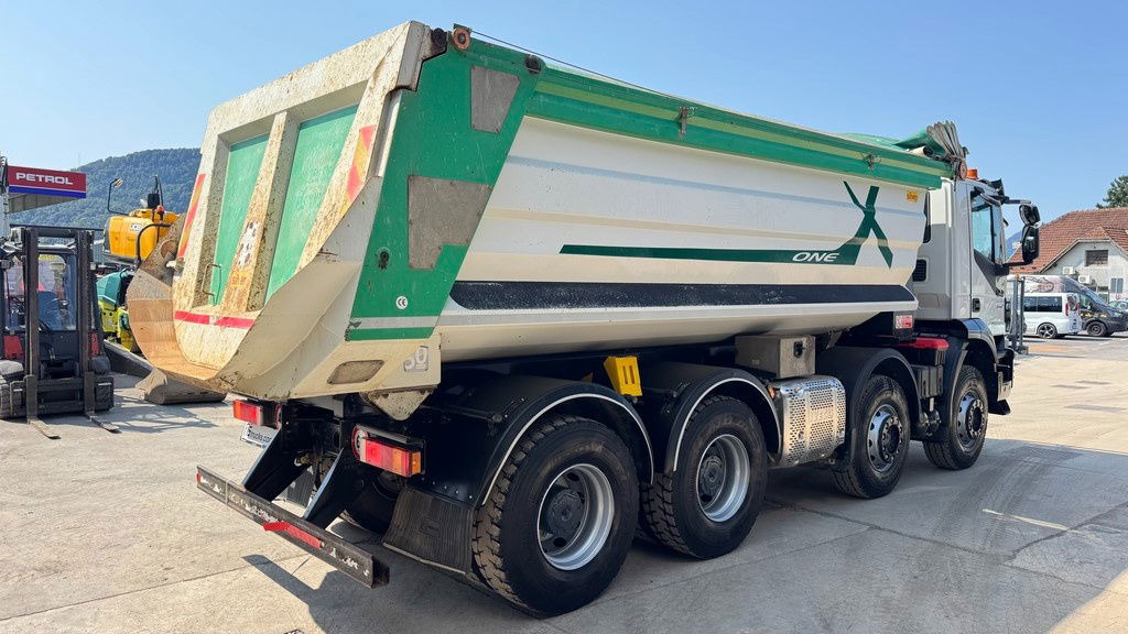 Iveco Trakker AD410T45 8x4 20m3 - hydr. back - 72.000km - Самосвал камион: снимка 5 Iveco Trakker AD410T45 8x4 20m3 - hydr. back - 72.000km - Самосвал камион: снимка 5