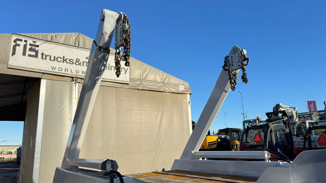 MAN 18.284 LK 4x2 absetz tipper - euro 2 - Контейнеровоз/ Сменна каросерия камион: снимка 4 MAN 18.284 LK 4x2 absetz tipper - euro 2 - Контейнеровоз/ Сменна каросерия камион: снимка 4