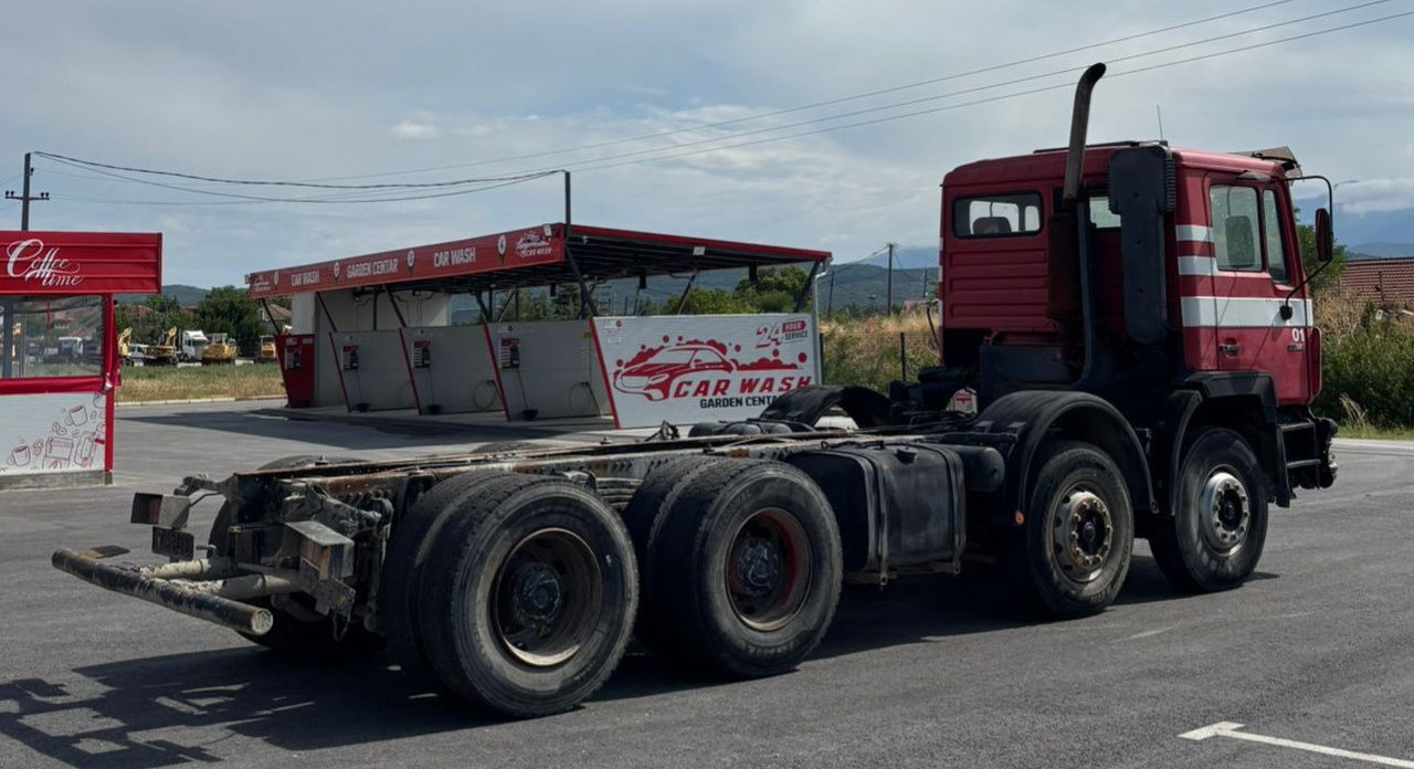 MAN 32.322 8x4 chassis - spring - Шаси кабина: снимка 3 MAN 32.322 8x4 chassis - spring - Шаси кабина: снимка 3
