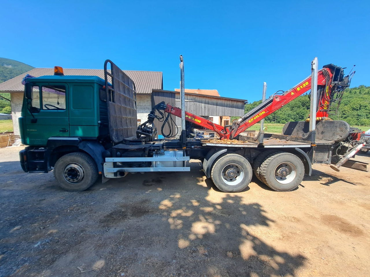 MAN 33.464 6x4 forest truck - Complete Spring - Epsilon E128 + scissors - Камион за дърва: снимка 3 MAN 33.464 6x4 forest truck - Complete Spring - Epsilon E128 + scissors - Камион за дърва: снимка 3