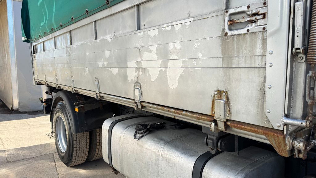 Mercedes-Benz Actros 1841 L 4x2 tipper - tarpaulin - euro 5 - Самосвал камион: снимка 4 Mercedes-Benz Actros 1841 L 4x2 tipper - tarpaulin - euro 5 - Самосвал камион: снимка 4
