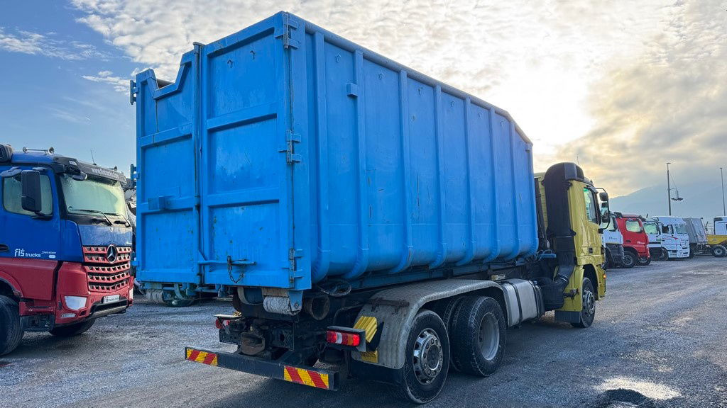 Mercedes-Benz Actros 2546 6x2 abroll tipper - crane LIV - scissors - retarder - lifting axle - Контейнеровоз/ Сменна каросерия камион: снимка 5 Mercedes-Benz Actros 2546 6x2 abroll tipper - crane LIV - scissors - retarder - lifting axle - Контейнеровоз/ Сменна каросерия камион: снимка 5