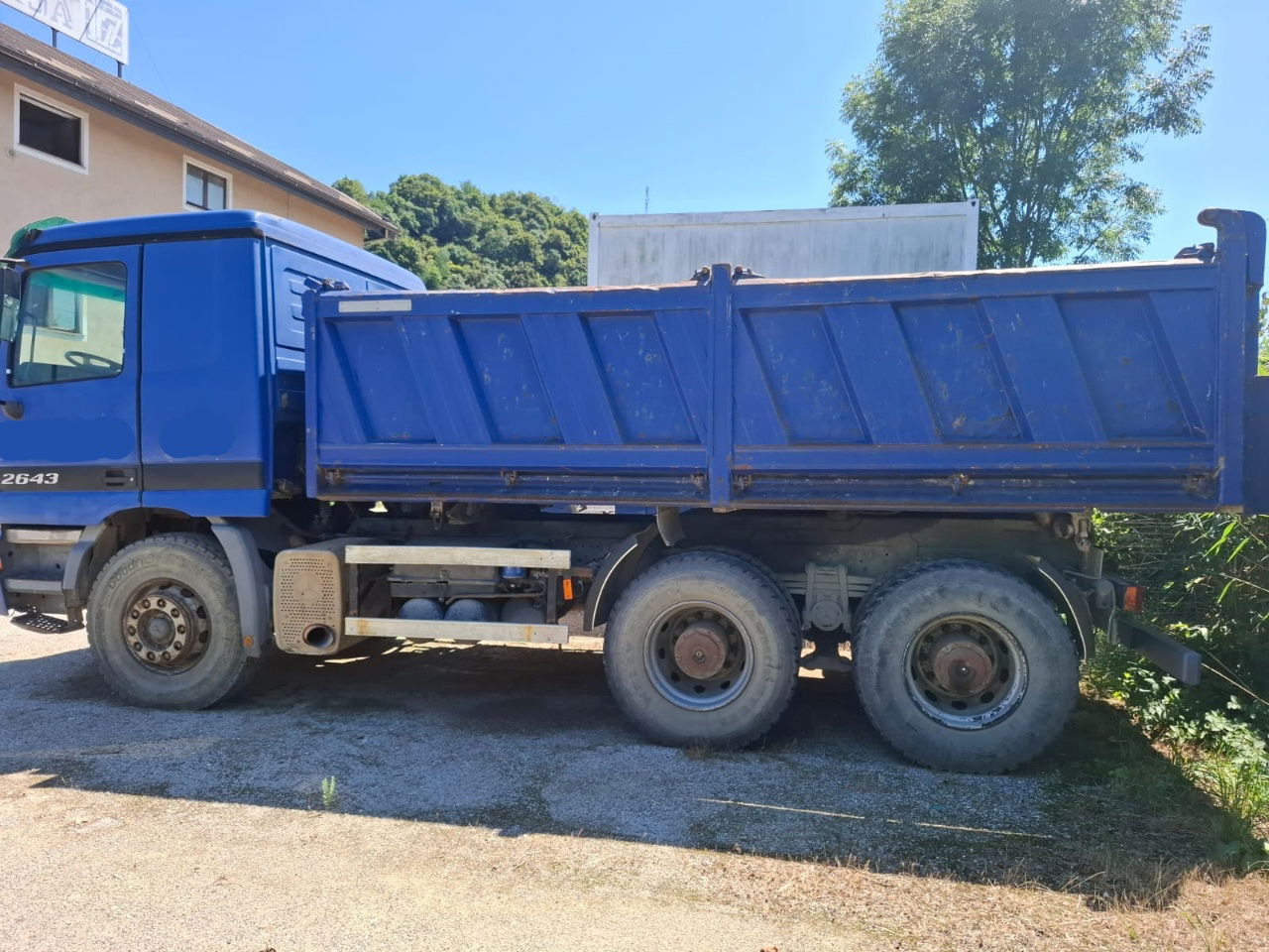 Mercedes-Benz Actros 2643 K 6x4 meiller tipper - Самосвал камион: снимка 4 Mercedes-Benz Actros 2643 K 6x4 meiller tipper - Самосвал камион: снимка 4