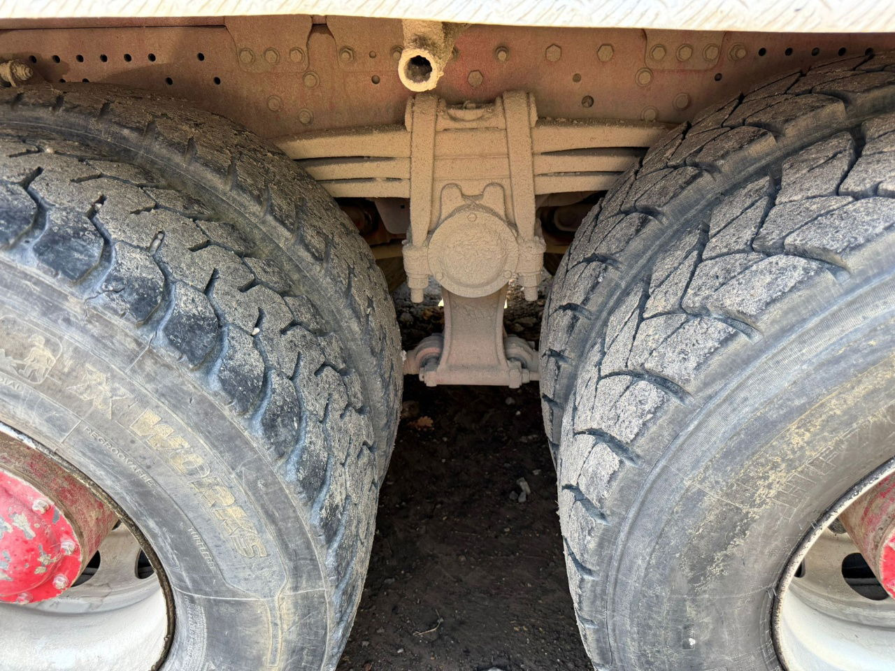 Mercedes-Benz Actros 3246 8X4 mulda tipper - retarder - hydr. back - Самосвал камион: снимка 5 Mercedes-Benz Actros 3246 8X4 mulda tipper - retarder - hydr. back - Самосвал камион: снимка 5