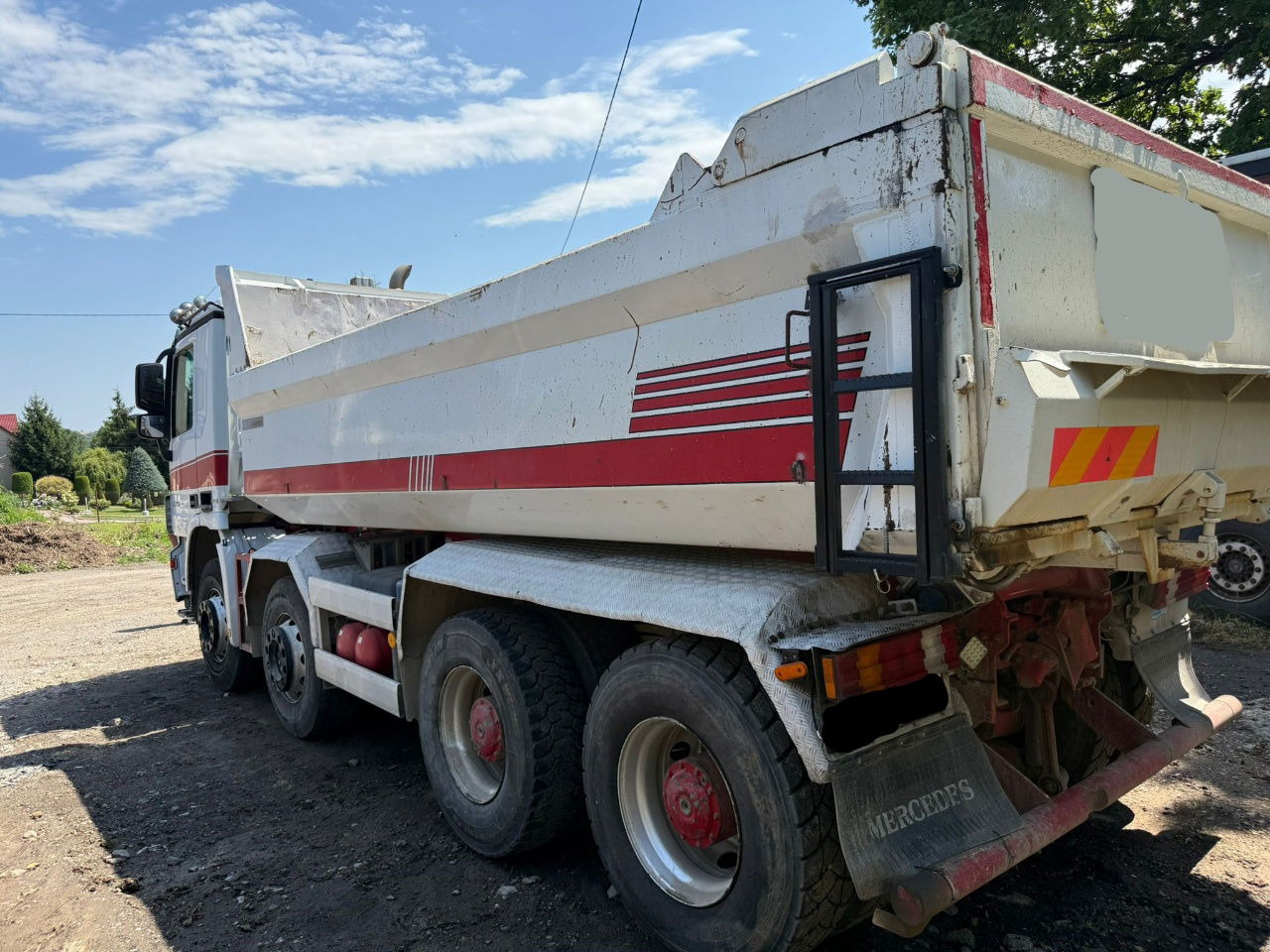 Mercedes-Benz Actros 3246 8X4 mulda tipper - retarder - hydr. back - Самосвал камион: снимка 4 Mercedes-Benz Actros 3246 8X4 mulda tipper - retarder - hydr. back - Самосвал камион: снимка 4