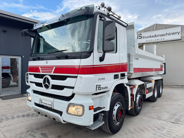 Mercedes-Benz Actros 3246 8X4 mulda tipper - retarder - hydr. back door - Самосвал камион: снимка 1 Mercedes-Benz Actros 3246 8X4 mulda tipper - retarder - hydr. back door - Самосвал камион: снимка 1