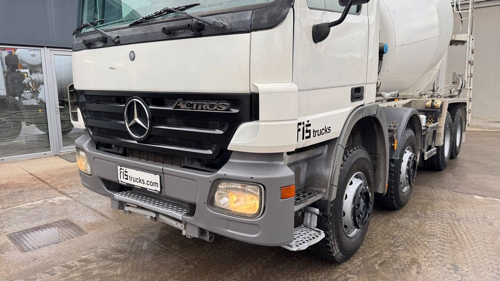 Mercedes-Benz Actros 3536 8x4 stetter schwing mixer 9m3 - Бетоновоз: снимка 2 Mercedes-Benz Actros 3536 8x4 stetter schwing mixer 9m3 - Бетоновоз: снимка 2