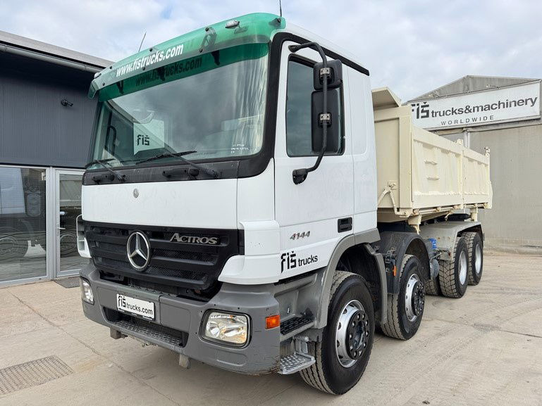 Mercedes-Benz Actros 4144 K 8x4 3 sided tipper - 1st owner - Самосвал камион: снимка 1 Mercedes-Benz Actros 4144 K 8x4 3 sided tipper - 1st owner - Самосвал камион: снимка 1