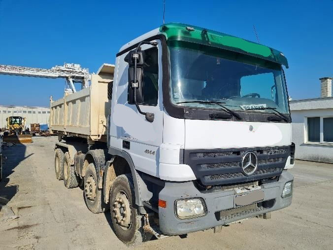 Mercedes-Benz Actros 4144 K 8x4 3 sided tipper - 1st owner - Самосвал камион: снимка 4 Mercedes-Benz Actros 4144 K 8x4 3 sided tipper - 1st owner - Самосвал камион: снимка 4