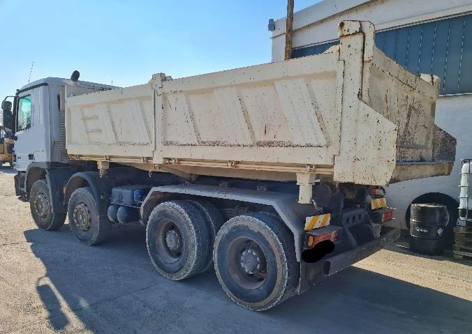 Mercedes-Benz Actros 4144 K 8x4 3 sided tipper - 1st owner - Самосвал камион: снимка 5 Mercedes-Benz Actros 4144 K 8x4 3 sided tipper - 1st owner - Самосвал камион: снимка 5