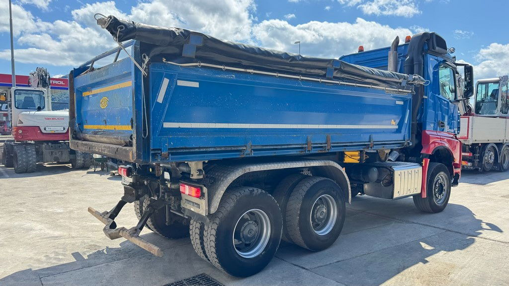 Mercedes-Benz Arocs 2658 6x4 - meiller bordmatic - retarder - Самосвал камион: снимка 5 Mercedes-Benz Arocs 2658 6x4 - meiller bordmatic - retarder - Самосвал камион: снимка 5