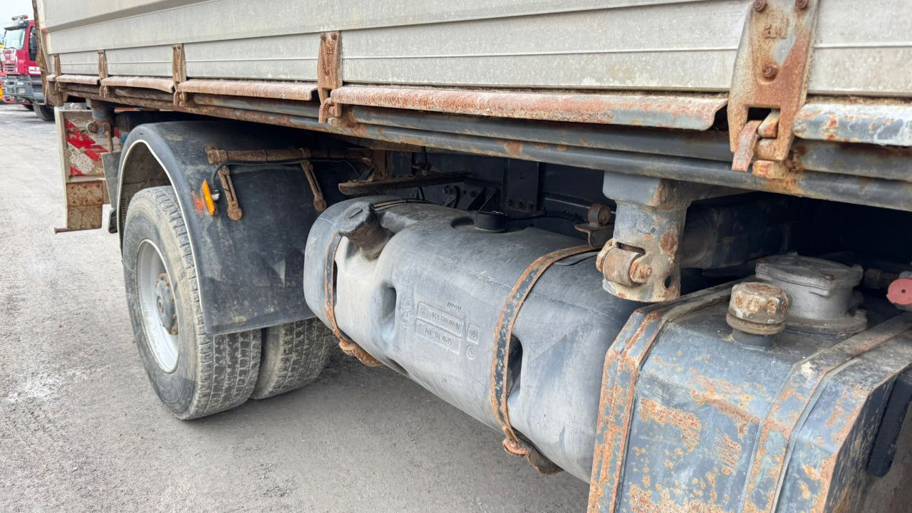 Mercedes-Benz Atego 1828 AK 4X4 meiller tipper - snow plow - salt spreader - Самосвал камион: снимка 4 Mercedes-Benz Atego 1828 AK 4X4 meiller tipper - snow plow - salt spreader - Самосвал камион: снимка 4