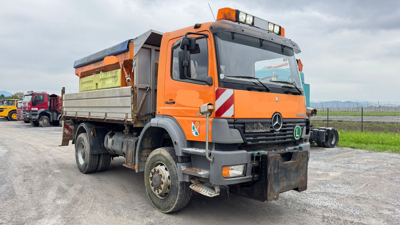 Mercedes-Benz Atego 1828 AK 4X4 meiller tipper - snow plow - salt spreader - Самосвал камион: снимка 3 Mercedes-Benz Atego 1828 AK 4X4 meiller tipper - snow plow - salt spreader - Самосвал камион: снимка 3