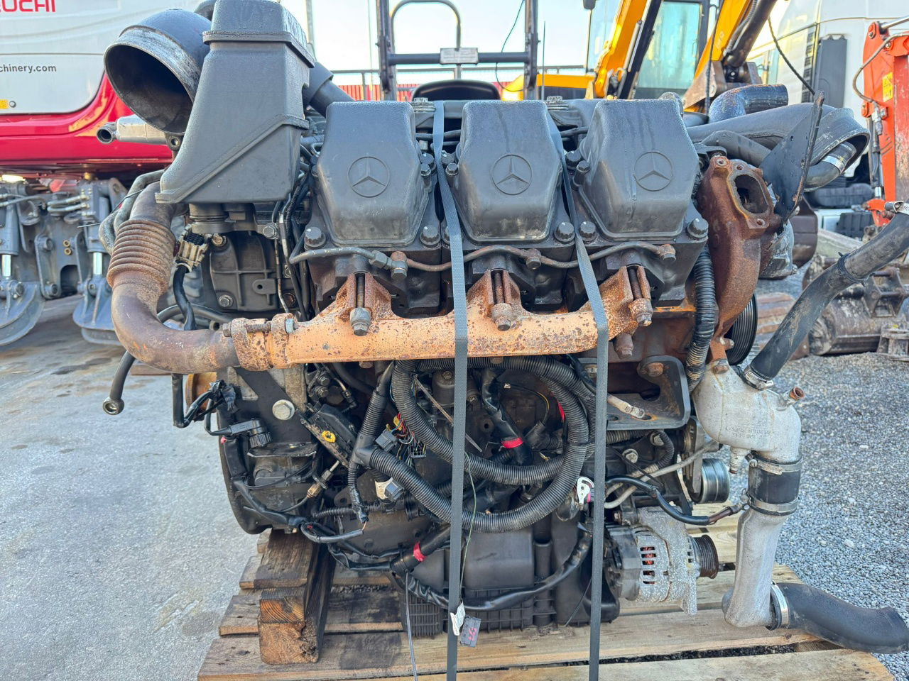Mercedes-Benz Engine V6 - 2010 Year - 230.000KM - damaged - Двигател за Камион: снимка 5 Mercedes-Benz Engine V6 - 2010 Year - 230.000KM - damaged - Двигател за Камион: снимка 5