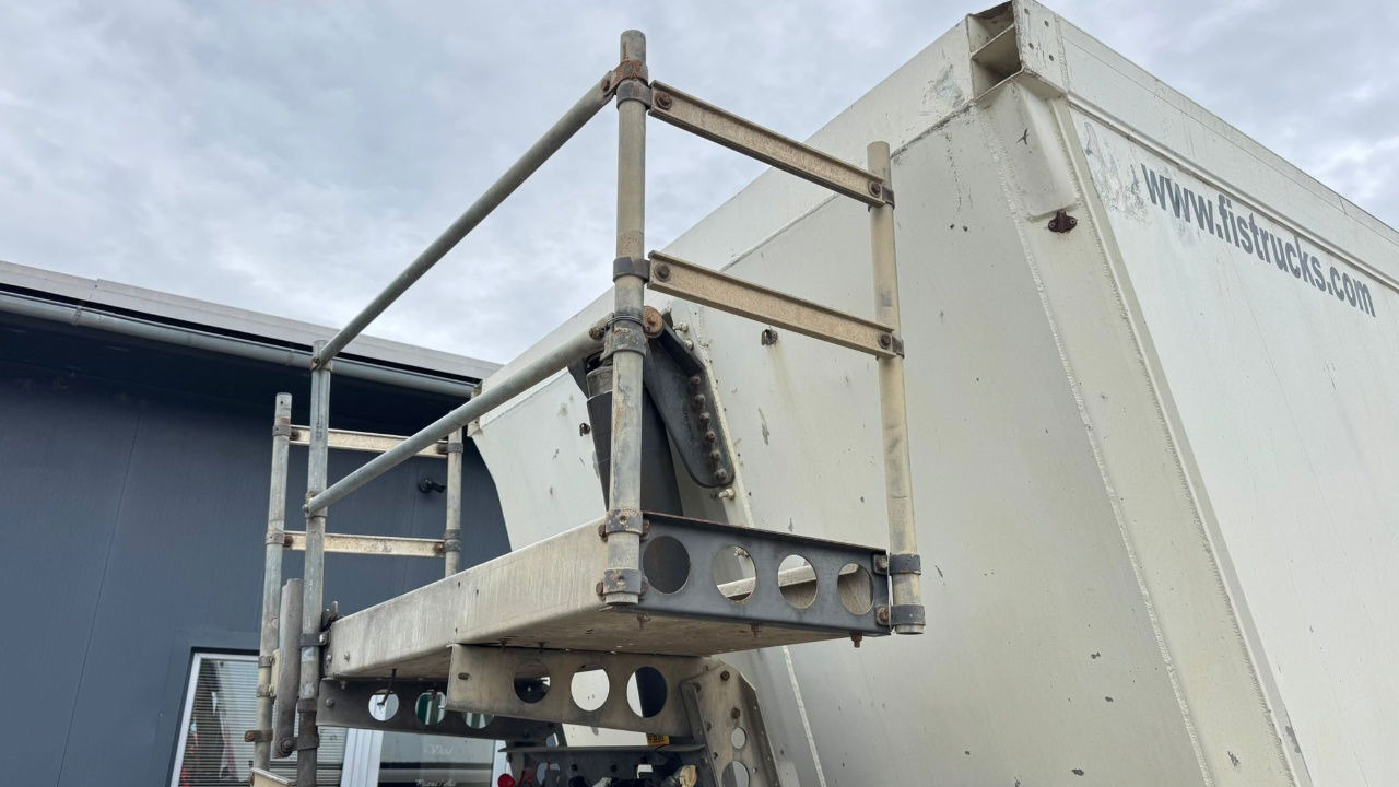 Schmitz Cargobull SKI 24 Tipper Trailer - Самосвал полуремарке: снимка 2 Schmitz Cargobull SKI 24 Tipper Trailer - Самосвал полуремарке: снимка 2