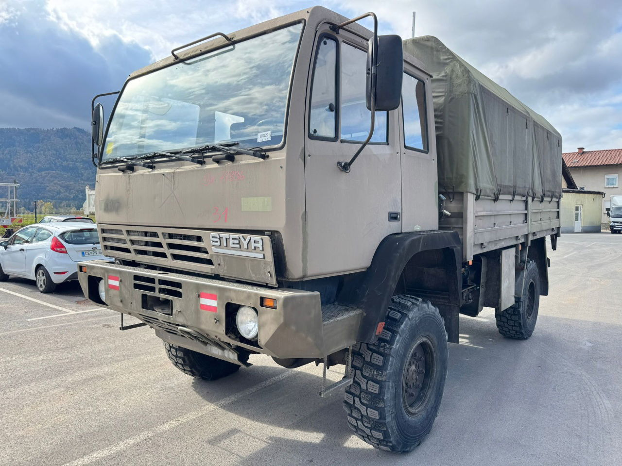 Steyr 12M18 4X4 stake body -  truck - Камион с брезент: снимка 1 Steyr 12M18 4X4 stake body -  truck - Камион с брезент: снимка 1