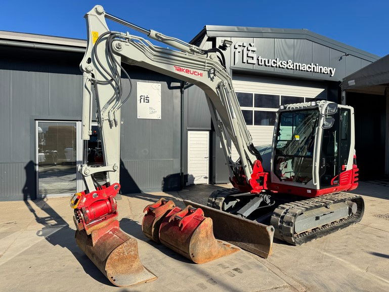 Takeuchi Takeuchi TB290-2 - 2022 Year - Powertilt - 3X Buckets - 945 Hours - Мини багер: снимка 1 Takeuchi Takeuchi TB290-2 - 2022 Year - Powertilt - 3X Buckets - 945 Hours - Мини багер: снимка 1
