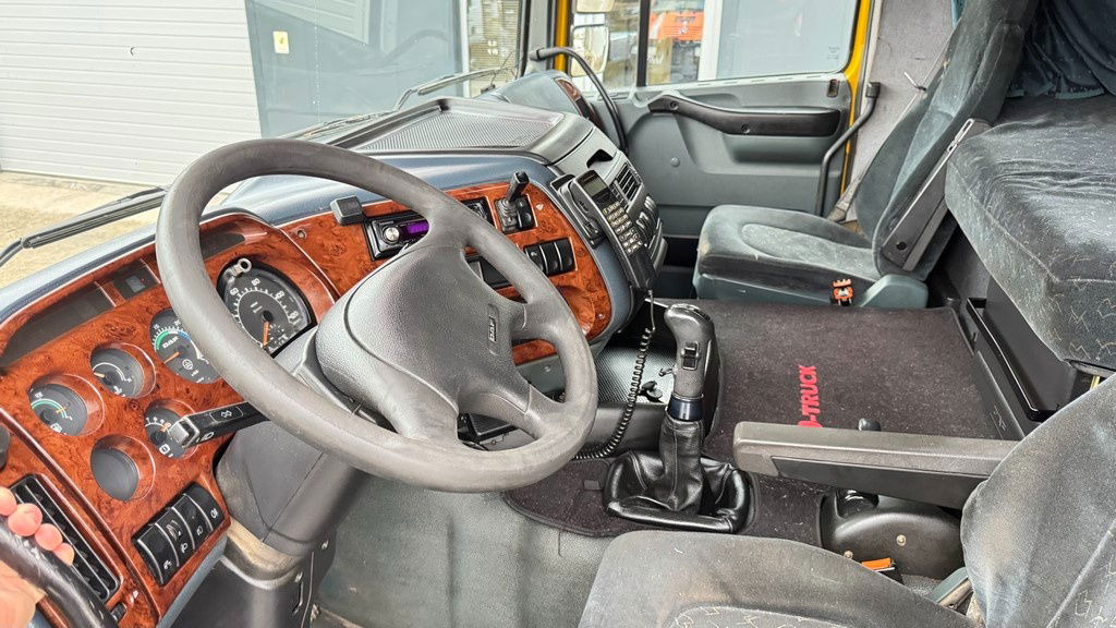 Влекач DAF XF 95.430 4x2 tractor unit - euro 3: снимка 22