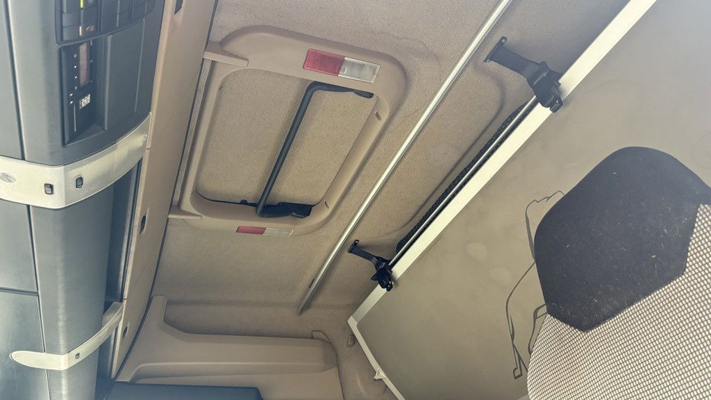 Влекач MAN TGX 18.500 4X2 BLS tractor unit - tipp. hydr. - retarder: снимка 19 Влекач MAN TGX 18.500 4X2 BLS tractor unit - tipp. hydr. - retarder: снимка 19