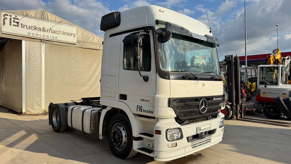 Mercedes-Benz Actros 1844 4x2 tractor unit - retarder - Влекач: снимка 3 Mercedes-Benz Actros 1844 4x2 tractor unit - retarder - Влекач: снимка 3