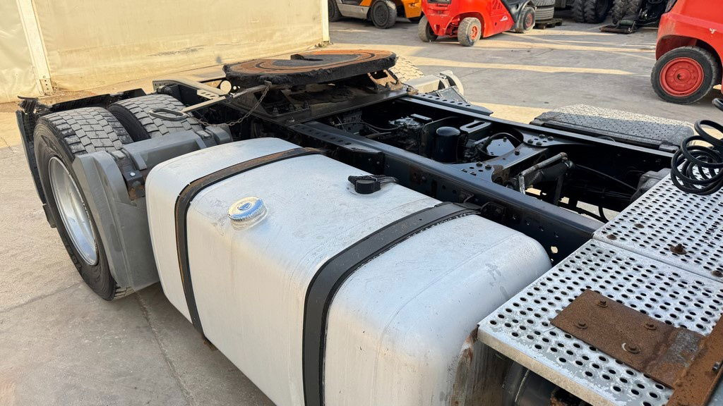 Mercedes-Benz Actros 1844 4x2 tractor unit - retarder - Влекач: снимка 4 Mercedes-Benz Actros 1844 4x2 tractor unit - retarder - Влекач: снимка 4